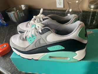 Tenis de hombre número 10