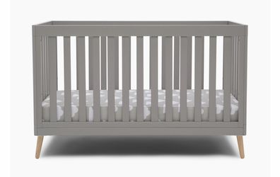Delta 4 in 1 Jordan crib