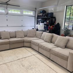 Macys 6-Piece Sectional Couch - Neutral Beige/Tan