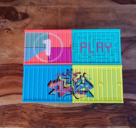 LOL Surprise! Clubhouse Playset 2 Story Dollhouse