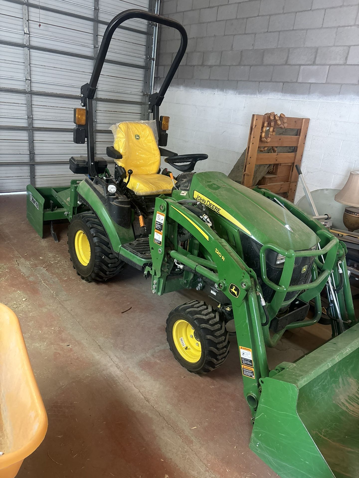 Tractor 