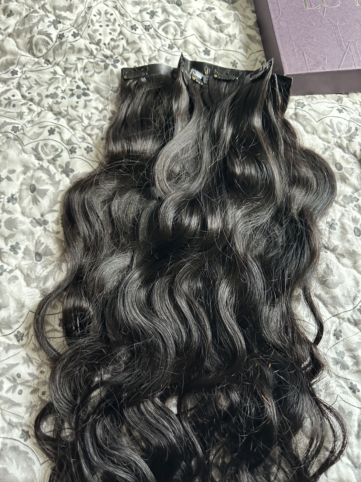 3 Bundles Of 22” Bodywave Clip Ins