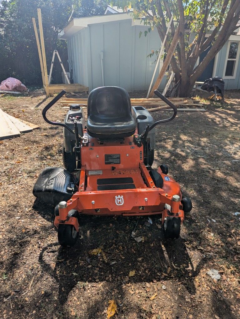 46 " Husqvarna Zero Turn Lawnmower
