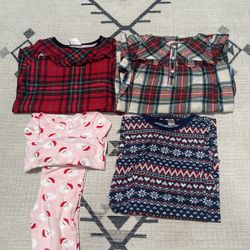 Size 6-7 Christmas Pajamas/nightgowns
