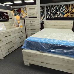 Queen Bedroom Set 