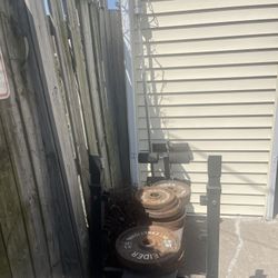 Weight bench With Weight Bar And Weights 