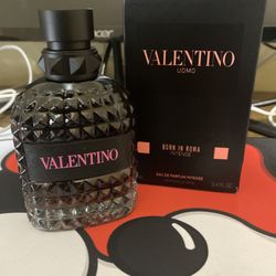 Valentino Uomo Born in Roma Intense 