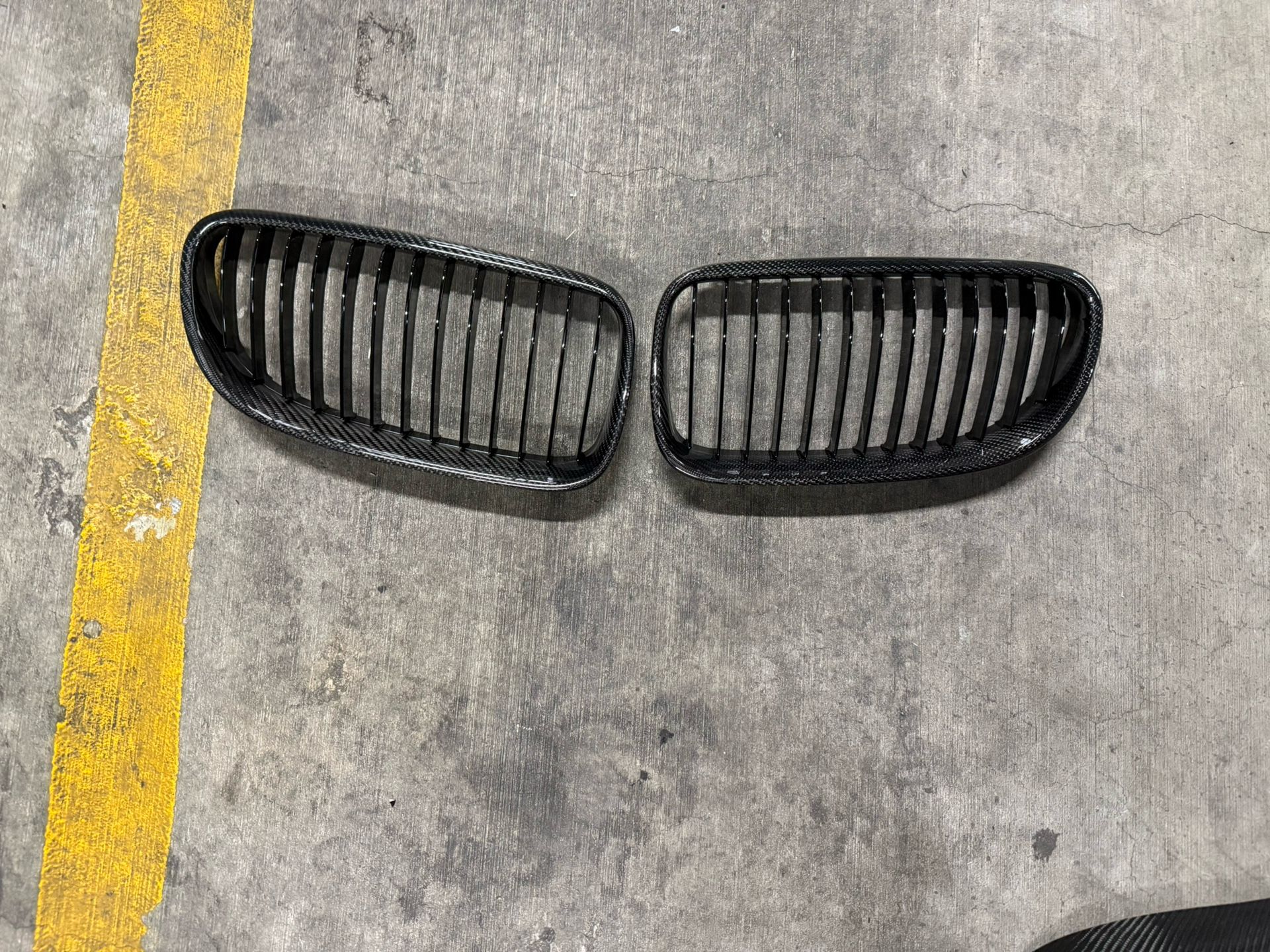 Real Carbon Fiber E92 Grills