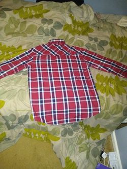 XL plaid shirt 5$