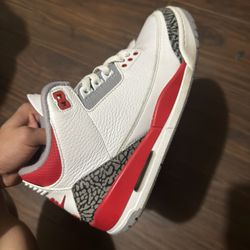 Air Jordan 3 Fire Red Size 8
