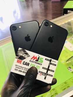 IPHONE 7 32GB UNLOCKED