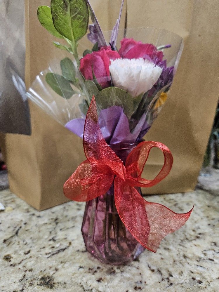 Flowers With Vase! Pick Up santa Clara And Drexel Can Deliever Within Reason