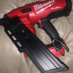 Milwaukee 30* Framing Nailer