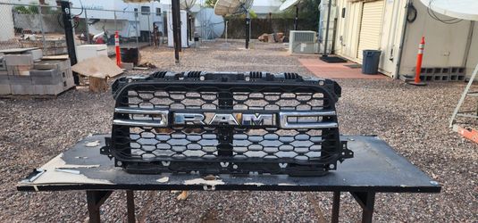 Front Grill 2019/2020 RAM 3500