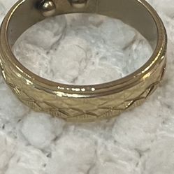 14k Gold Wedding Ring 