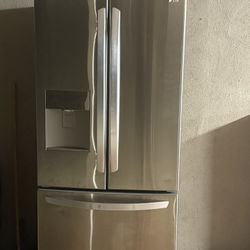 Lg refrigerator 