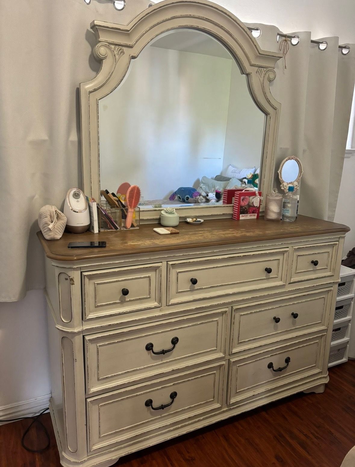 Dresser & Nightstand