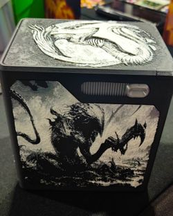 MTG Commander Deck Box with Locking Feature 100+ Cards - New
