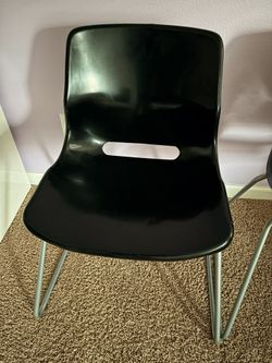 2 Black Chair