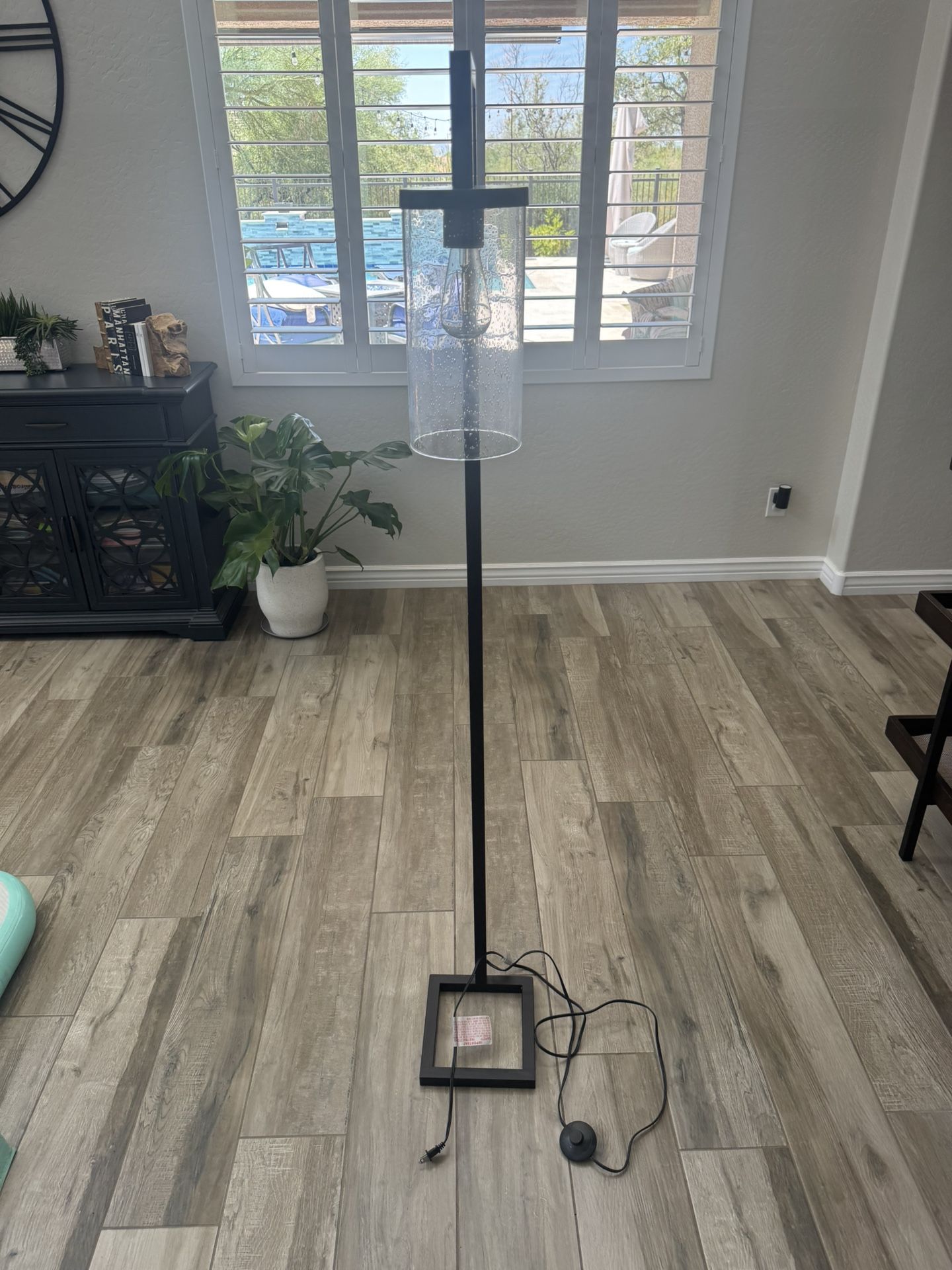 Matt black floor lamp Like New