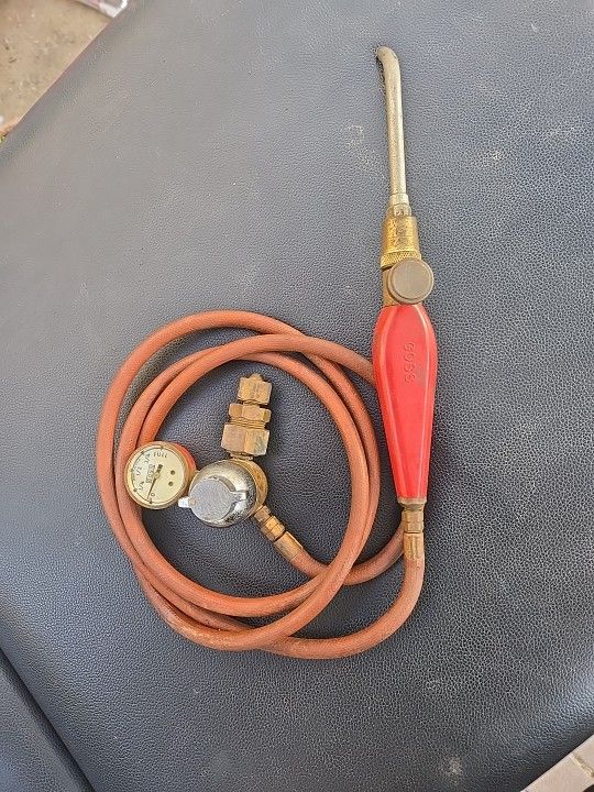 Goss Acetlyne Gas Regulator 221R
