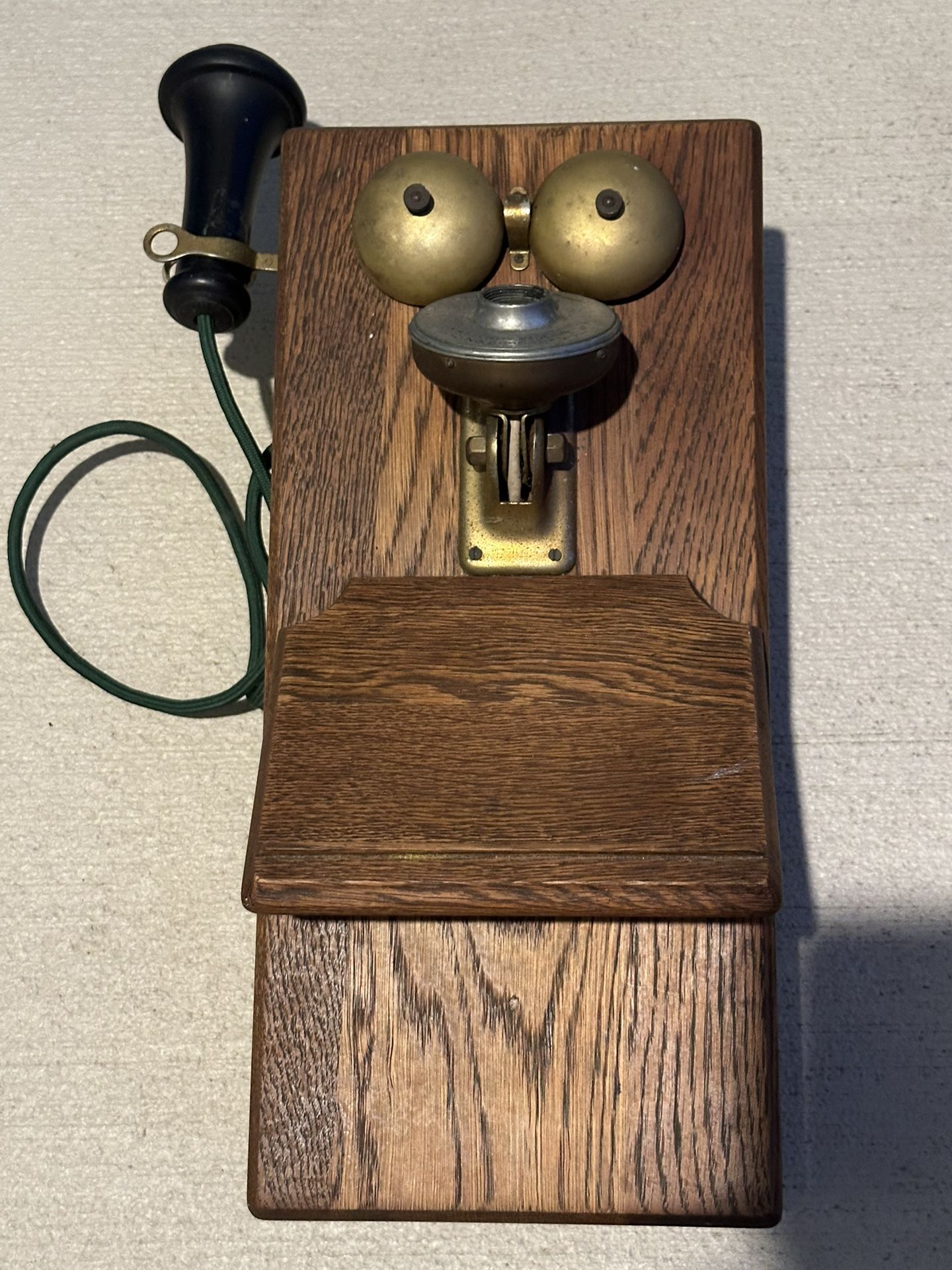 Antique KELLOGG wall mount Rotary vintage phone.