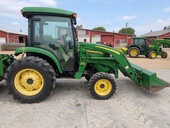 John Deere 4520  `08