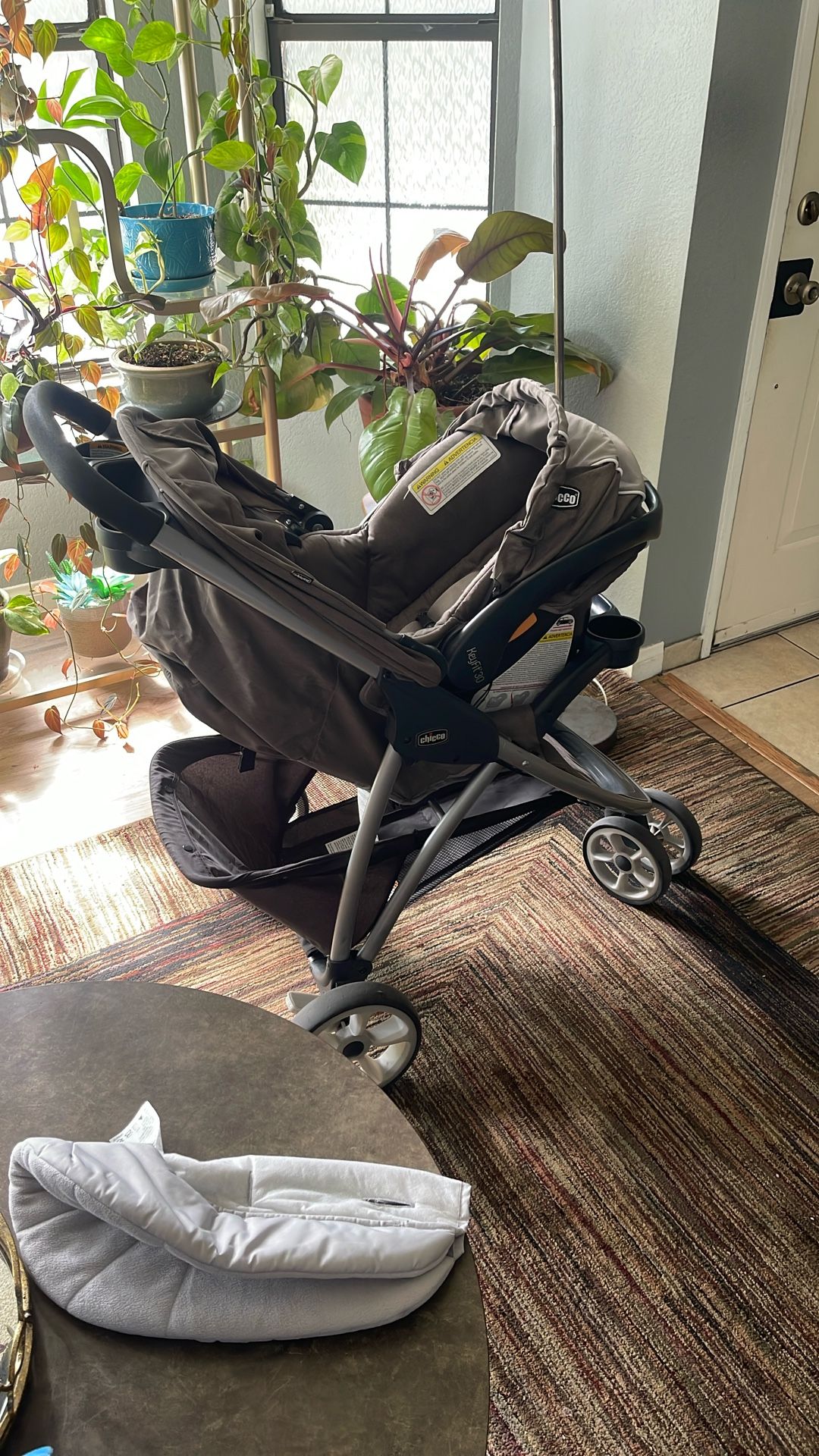 Chicco keyfit 30 Car Seat & Stroller