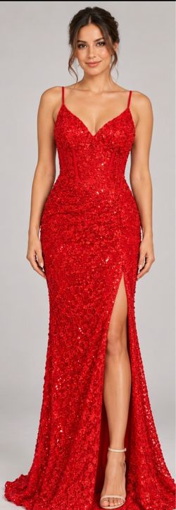 prom/ Red Sequin Floral Appliqué Formal Gown size 6