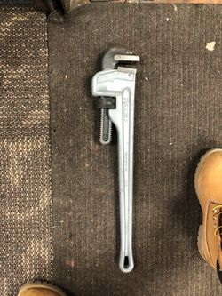 RIDGID PIPE WRENCH !!