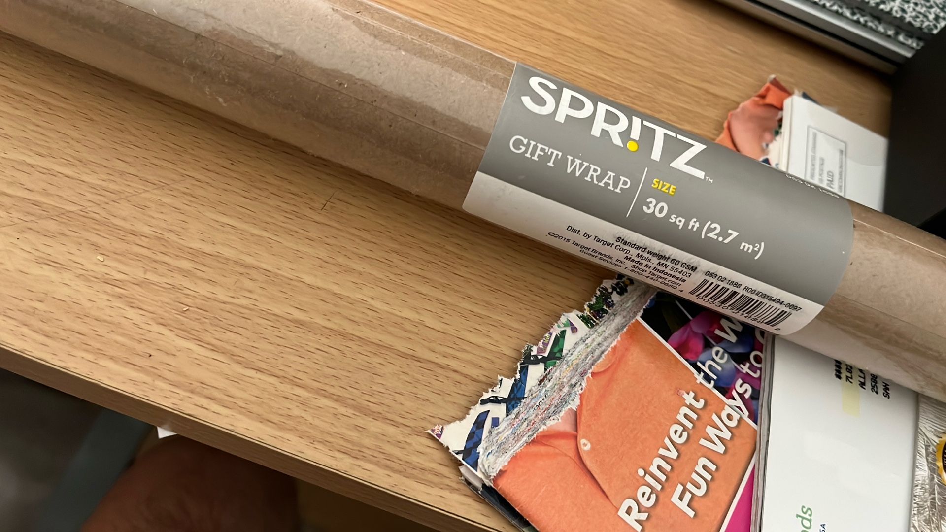 Spritz Gift Wrap Brand New