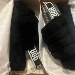 UGGS Fluff Yeah Slides