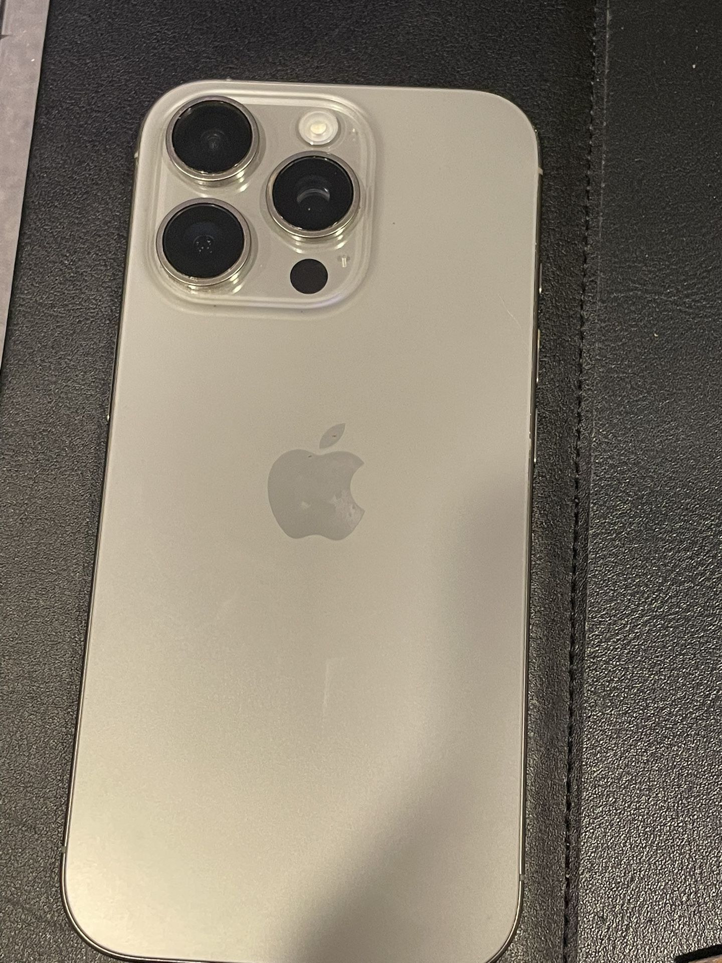 iPhone 16 Pro 128gb Silver Battery %100
