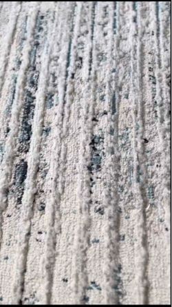 Rug For living room, bed room, office. Size 5’3” x 7’ Made in Turkey.