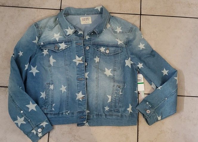 New Star Jean Jacket. Size Large