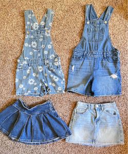LIKE NEW GIRLS JEAN BUNDLE Overalls, Shorts, Skirts SIZE SMALL 6-7