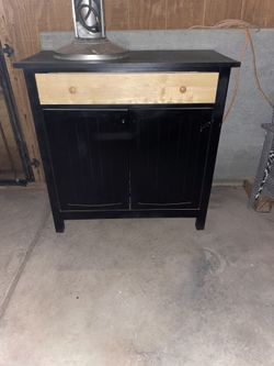 Cabinet/stand