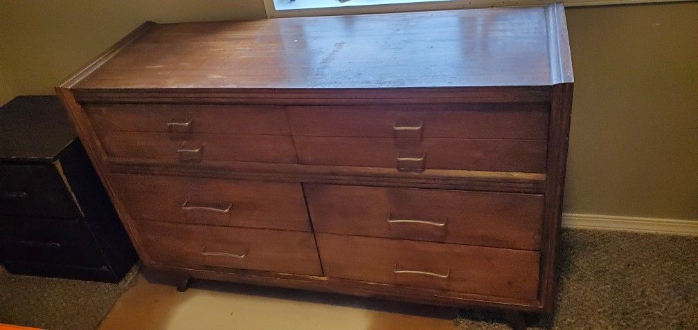 Dresser 6 Drawers
