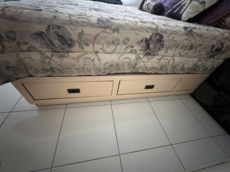Free Bed frame / foot Board 