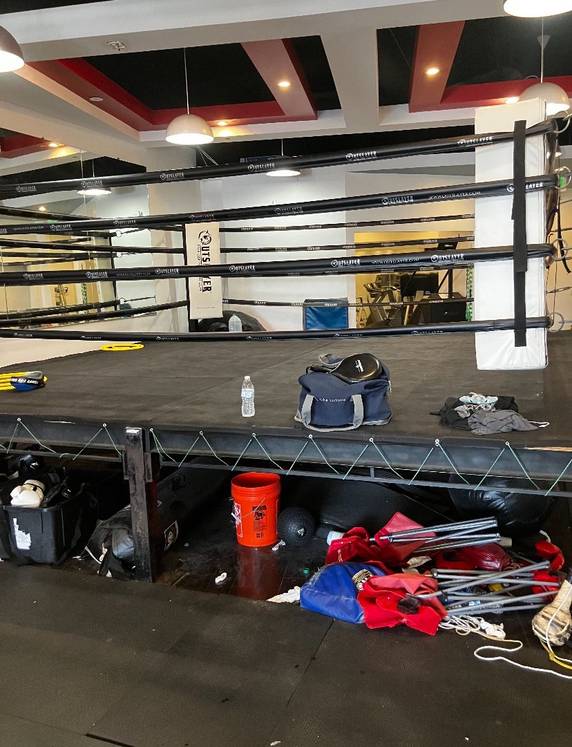 16’ x 16’ Professional Boxing Ring