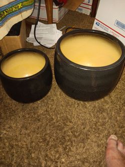 2  New  Large  & Medium  Ceramic Planter Pots