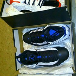 Nike Jordan Sneakers & other Nike Shoes each different price, ask for your size, cash pick up only