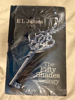 Fifty Shades Trilogy Hardcover Box Set – E L James