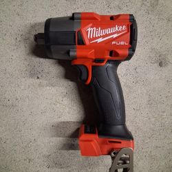 Milwaukee Fuel M18 1/2" Mid Torque Impact 