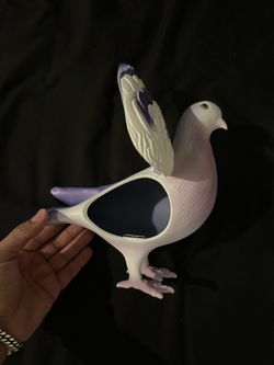 Pigeon Clutch Bag