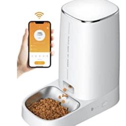 Automatic pet Feeder