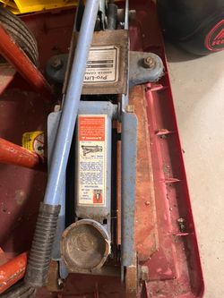 Pro-Lift 4000 lb Hydraulic Floor Jack