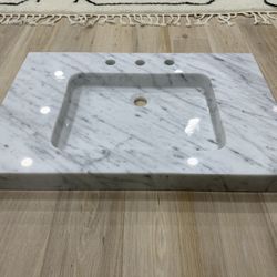 Custom Made Marble Vanity Top With Integrated Sink 31.5 X 20 In 