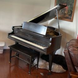 Estey Baby Grand piano Circa 1960