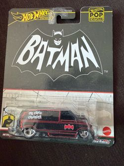 Hot Wheels Premium Batman The Caped Crusader Van